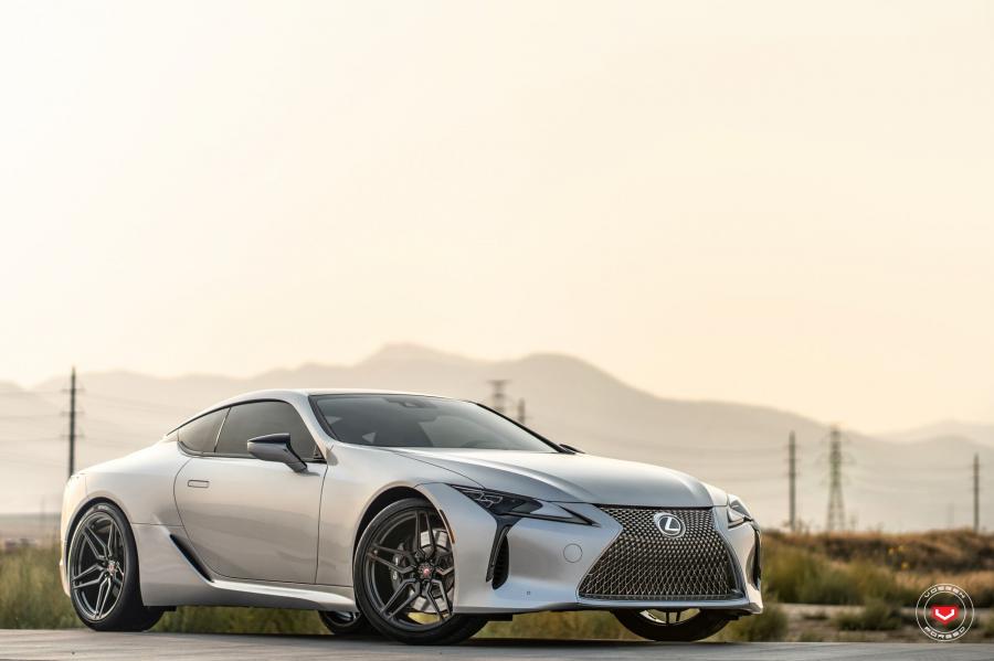  Lexus LC500 on Vossen Wheels (M-X1) 2018 года  (фото 16 из 19)